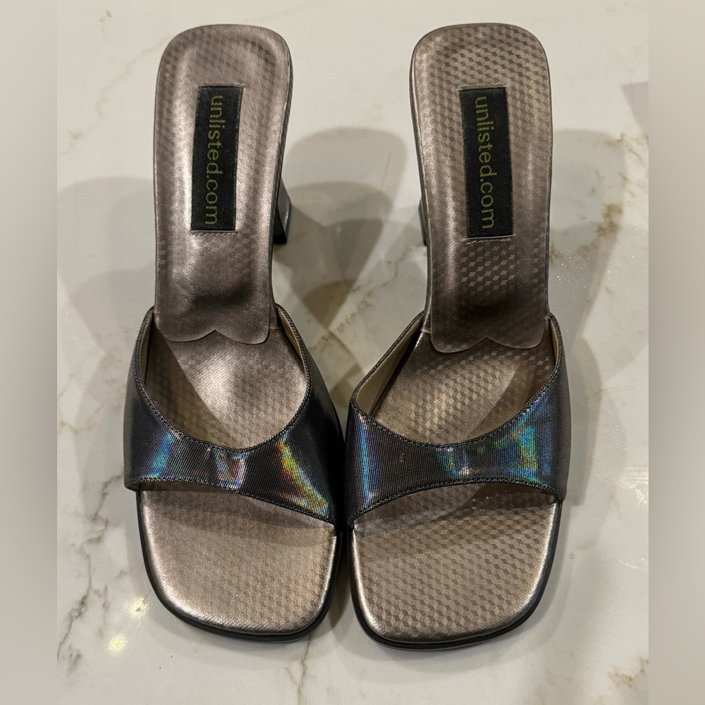 Cute Kenneth Cole heels, size 9 never worn.  No scuffs on soles